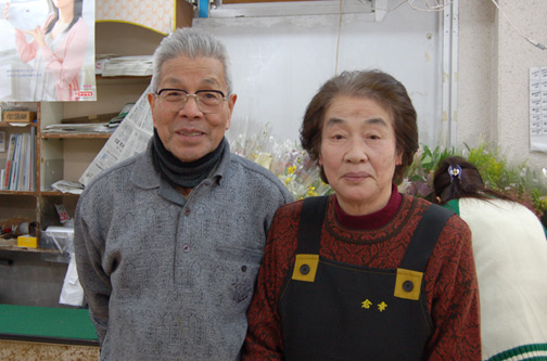 �q�K����
