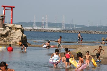 8月3日柏崎の海が元のようににぎわうことを願って